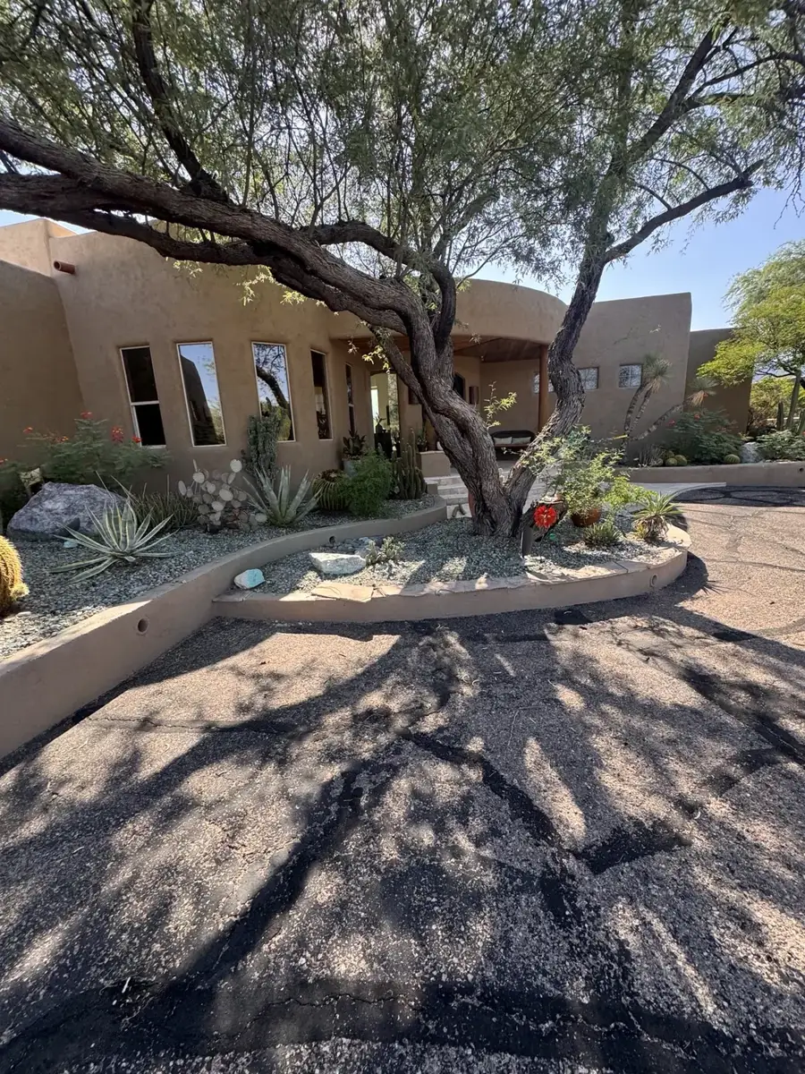 Residential property photo · view 1