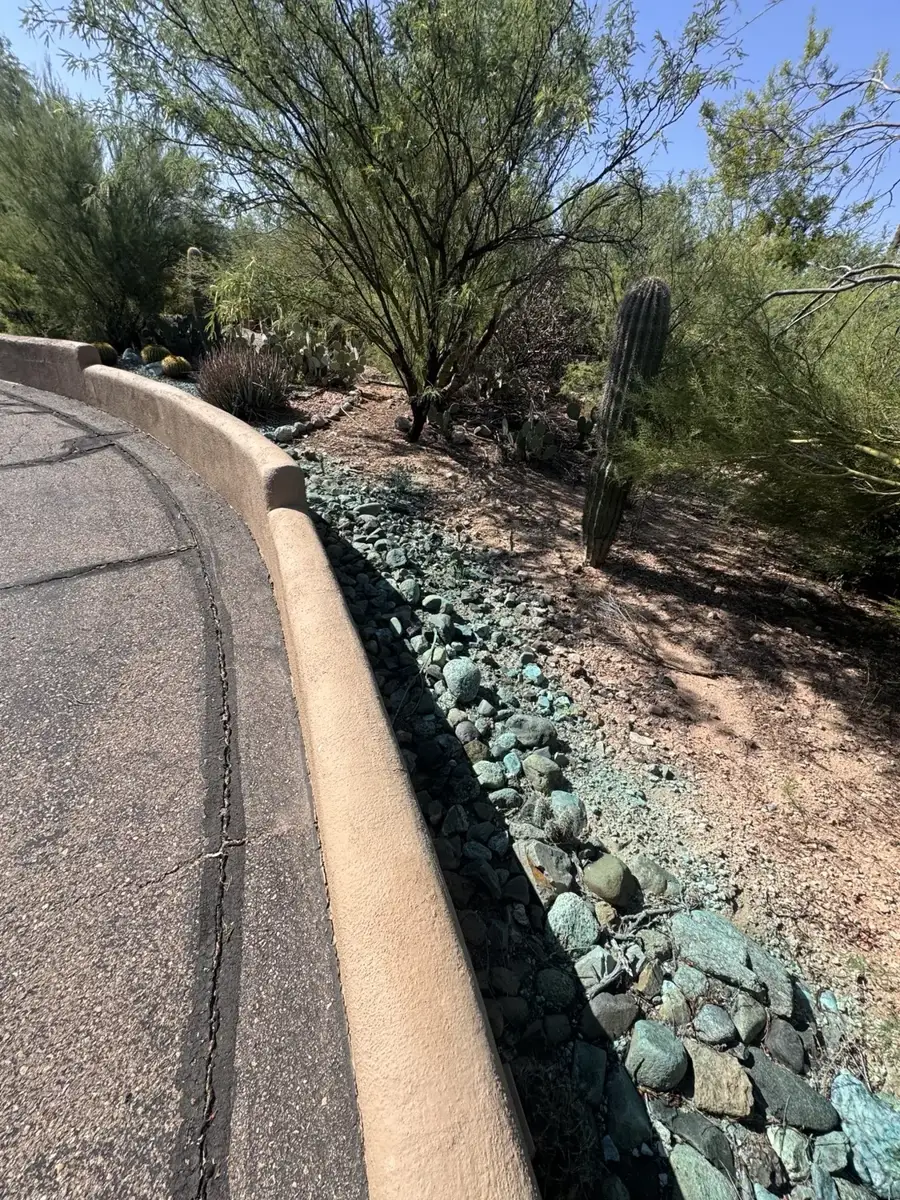 Residential property photo · view 5