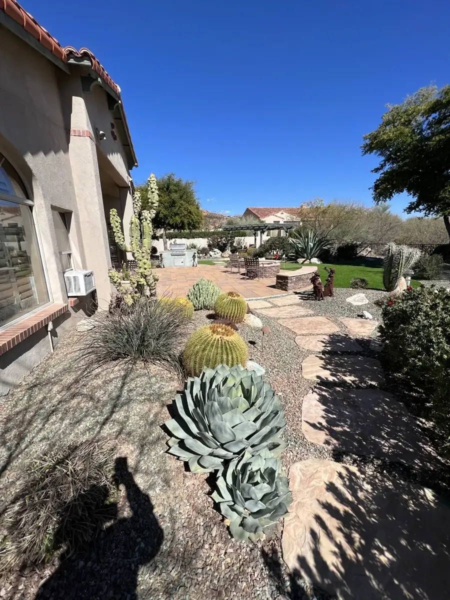 Residential property photo · view 34