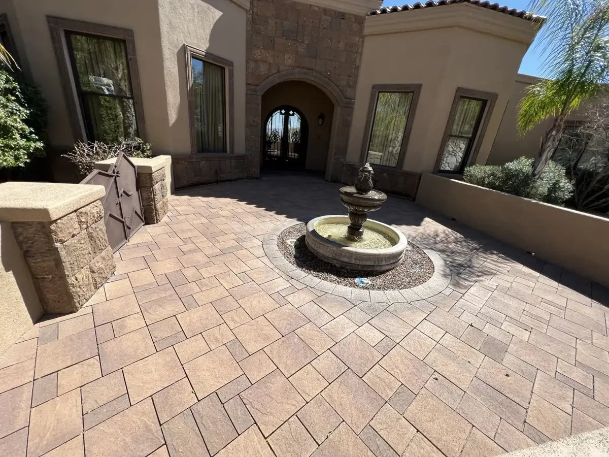 Residential property photo · view 38
