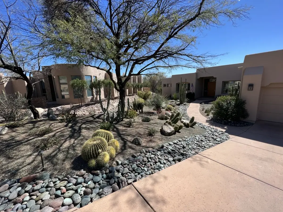 Residential property photo · view 42