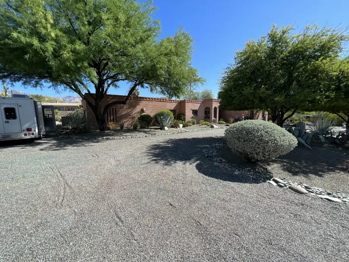 Residential property photo · view 46