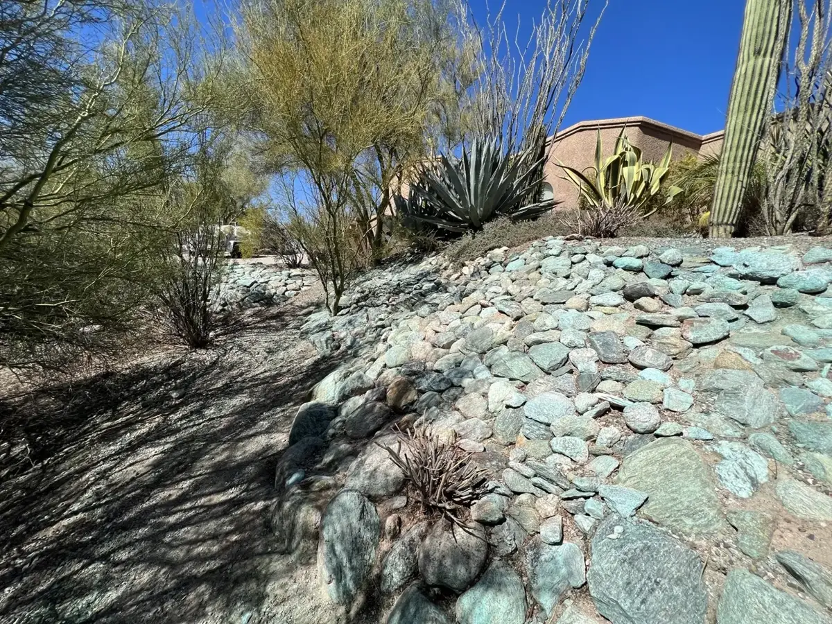 Residential property photo · view 53