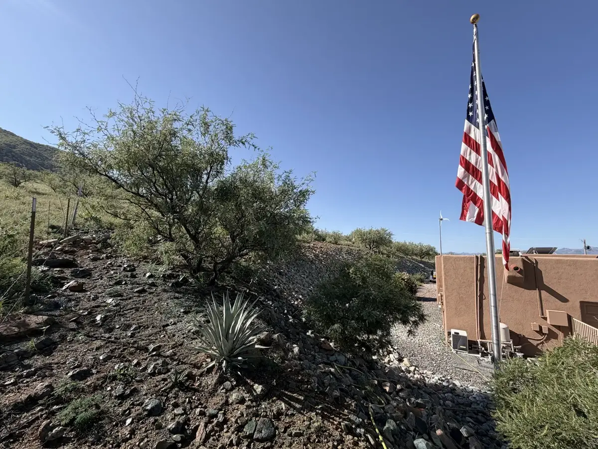 Desert property photo · view 1